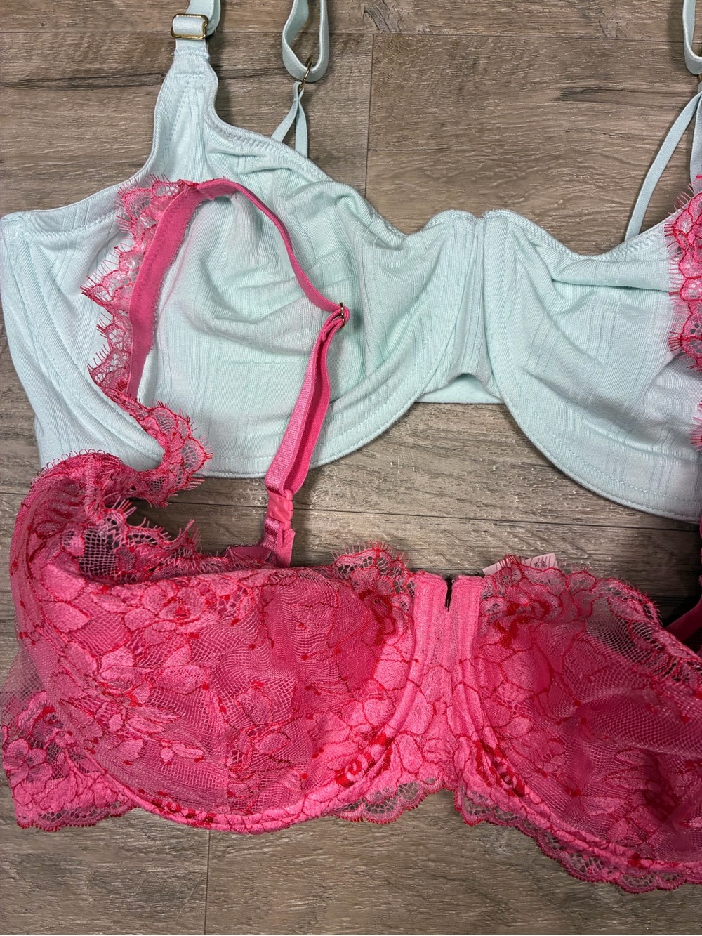Victoria Secret 2 Bras Lace Balconette Underwired T Shirt Unlined Scoop - Picture 2 of 11